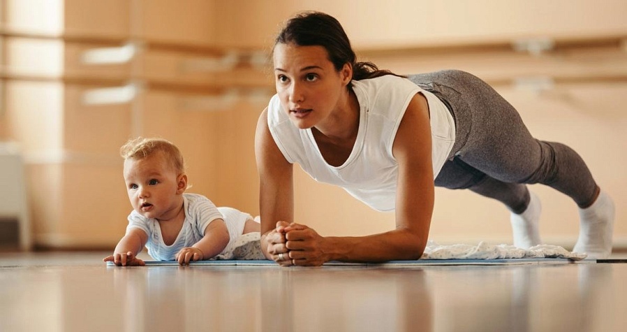 Занимающие спортом кормящие матери передают своим детям полезный гормон